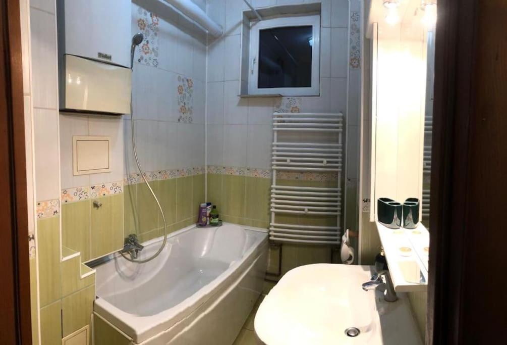 Fully Furnished Spacious 2Bedroom Apartment Central Bucharest Bucareste Exterior foto